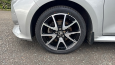 Toyota Yaris 1.5 Hybrid Dynamic 5dr CVT Hybrid Hatchback